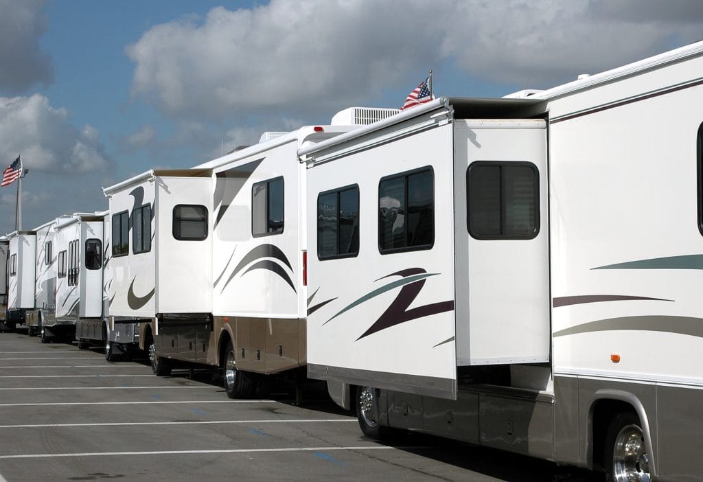 recreational vehicle 3043422 1920