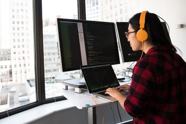christina wocintechchat com fch6vkbouCc unsplash